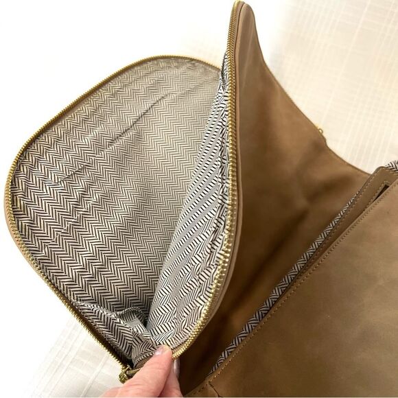 Steve Madden Vegan Flap Messenger Crossover Mocha Tan Shoulder Bag Purse - Picture 12 of 16